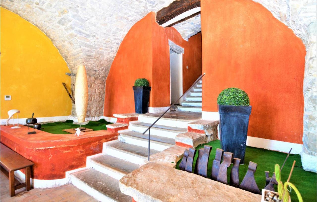 Stunning Home In St-Hippolyte-Du-Fort With Wifi سانت هيبوليت - دو - فورت المظهر الخارجي الصورة